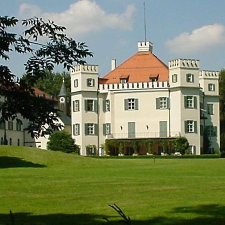 Jugendherberge Possenhofen Pocking  Exterior photo