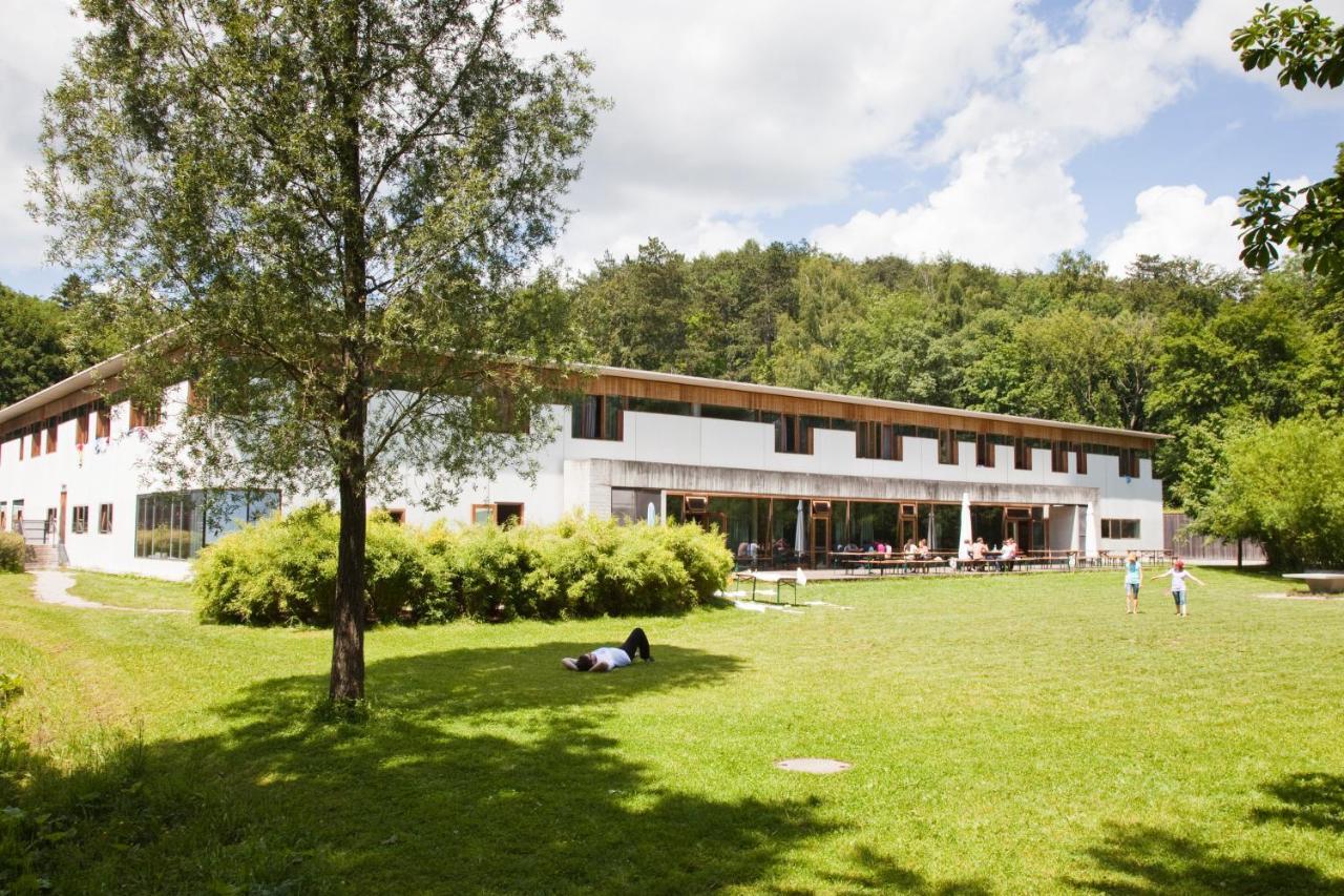 Jugendherberge Possenhofen Pocking  Exterior photo